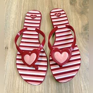 Dreamed by Melissa Red Flip Flops with Pink Heart – Size 8